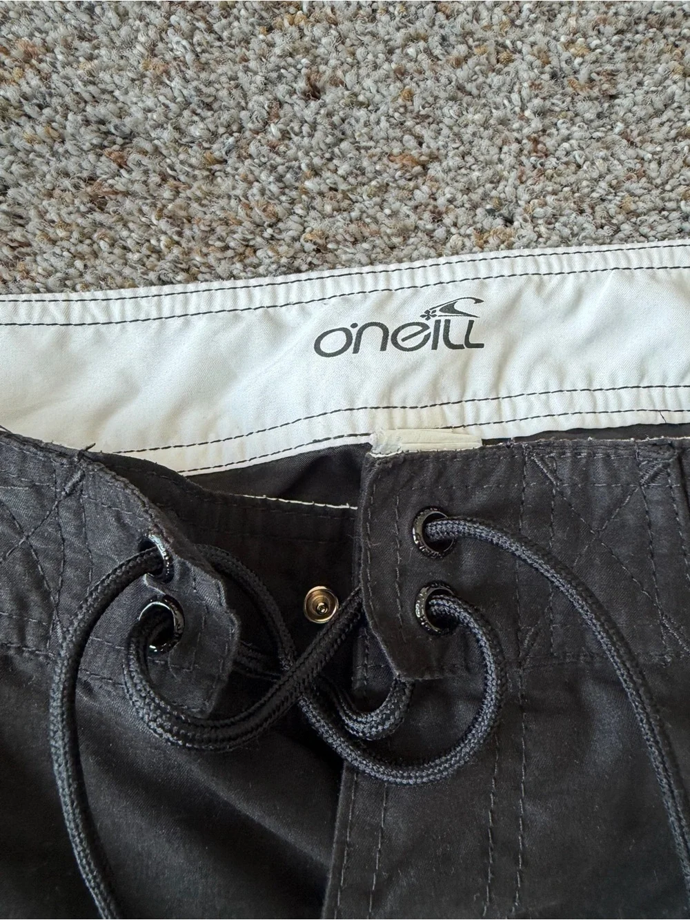 O'Neill Womens Size 5 Black White Piping Long Board Shorts Y2K Surf Swimsuit